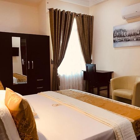 Labev Hotel Kumasi Bagian luar foto