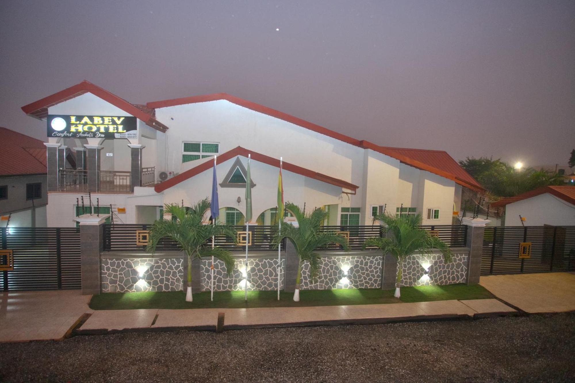 Labev Hotel Kumasi Bagian luar foto