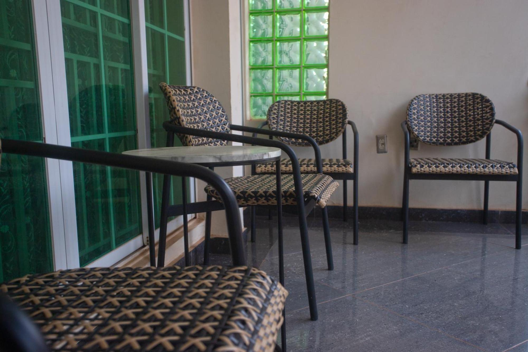 Labev Hotel Kumasi Bagian luar foto