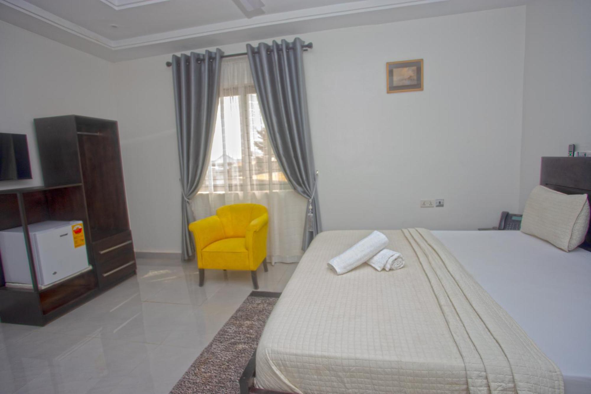 Labev Hotel Kumasi Bagian luar foto