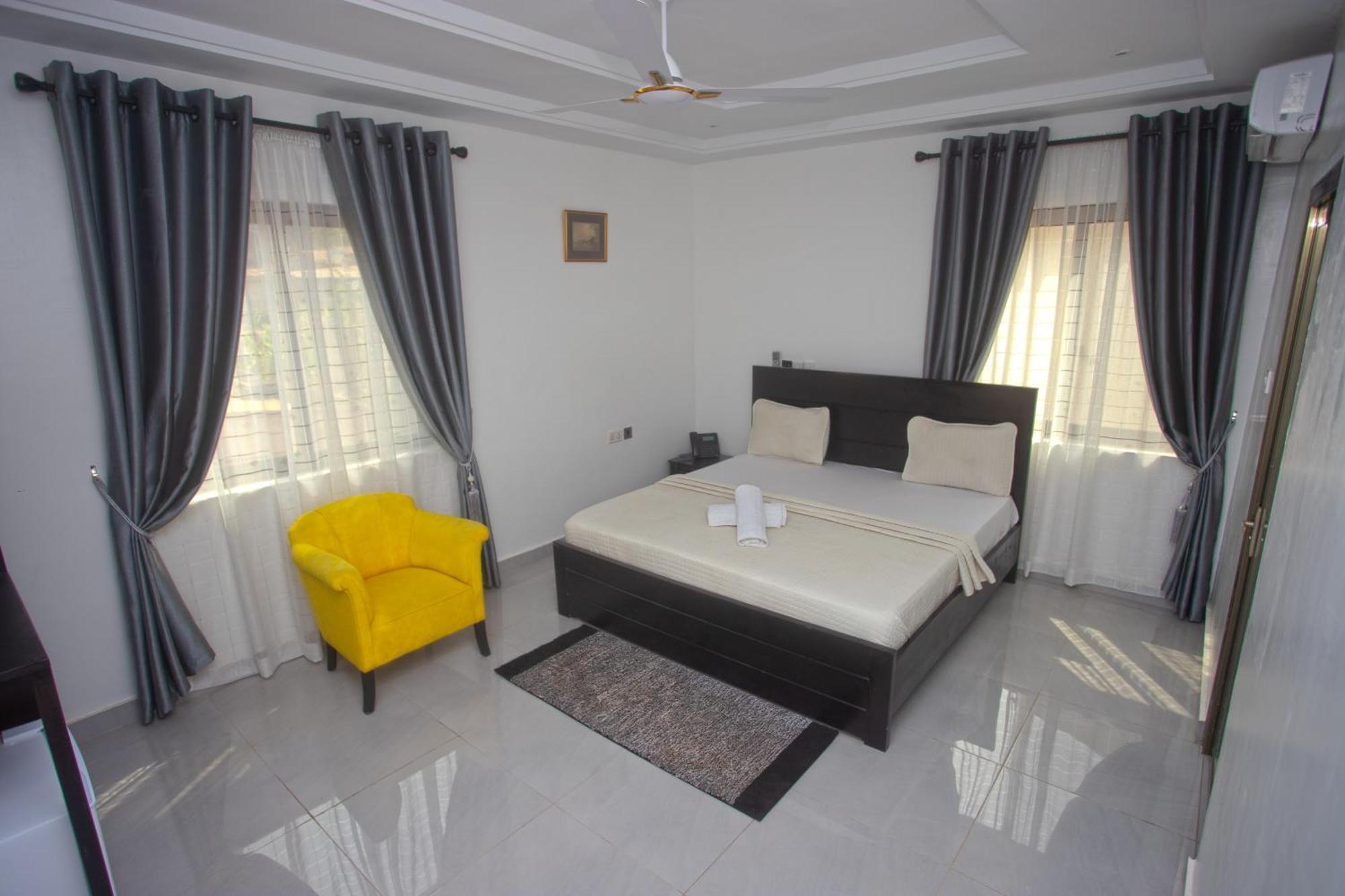 Labev Hotel Kumasi Bagian luar foto