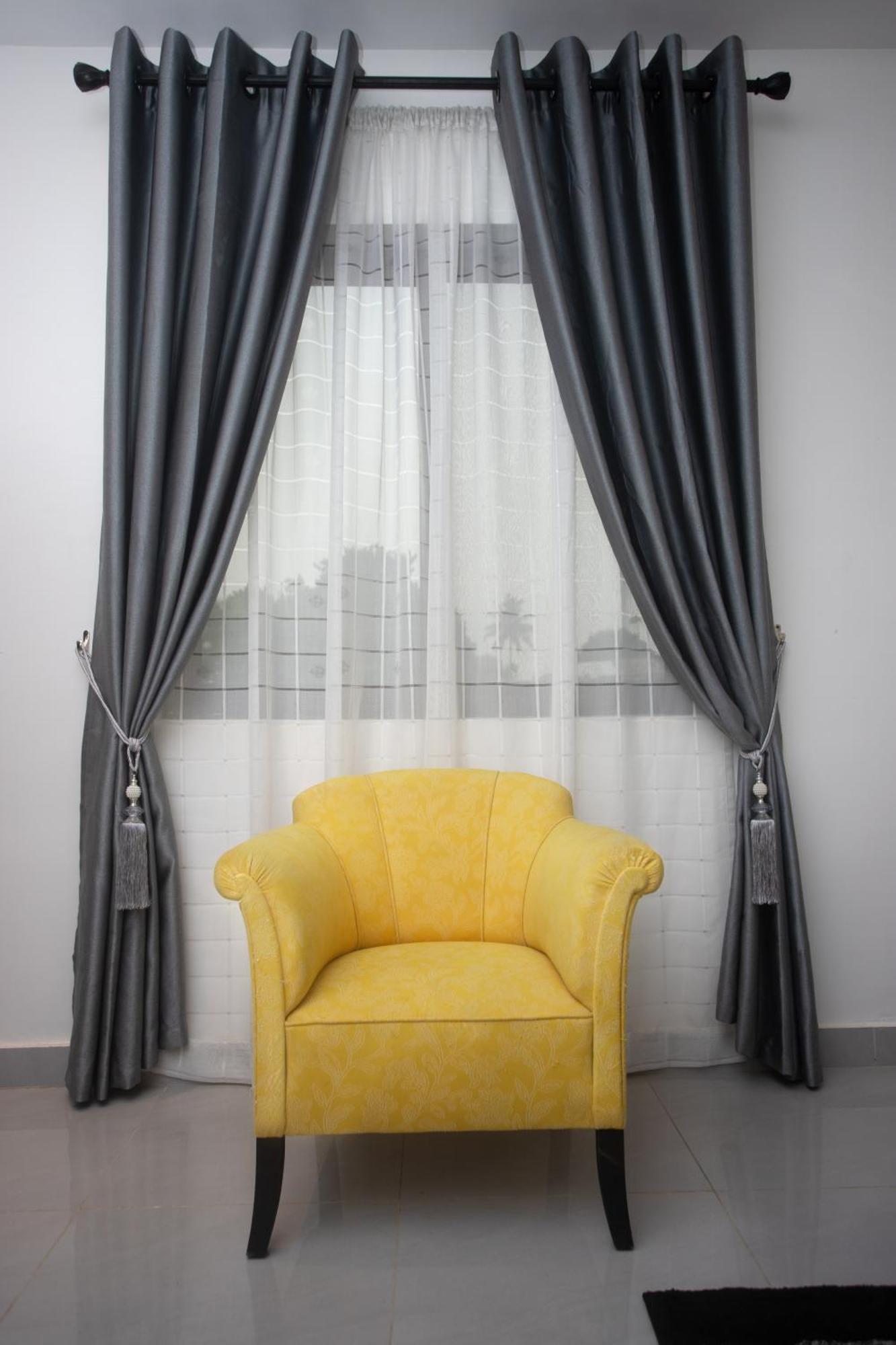 Labev Hotel Kumasi Bagian luar foto