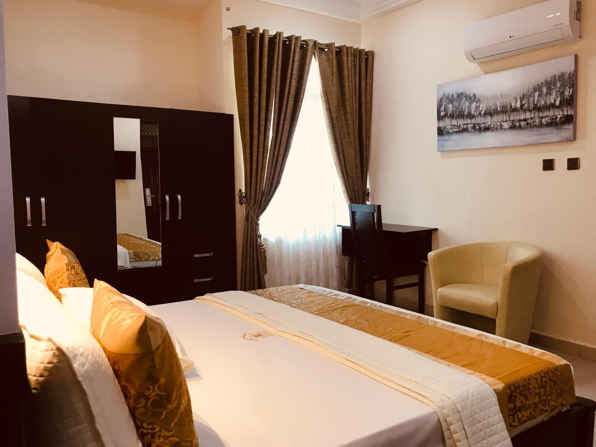Labev Hotel Kumasi Bagian luar foto