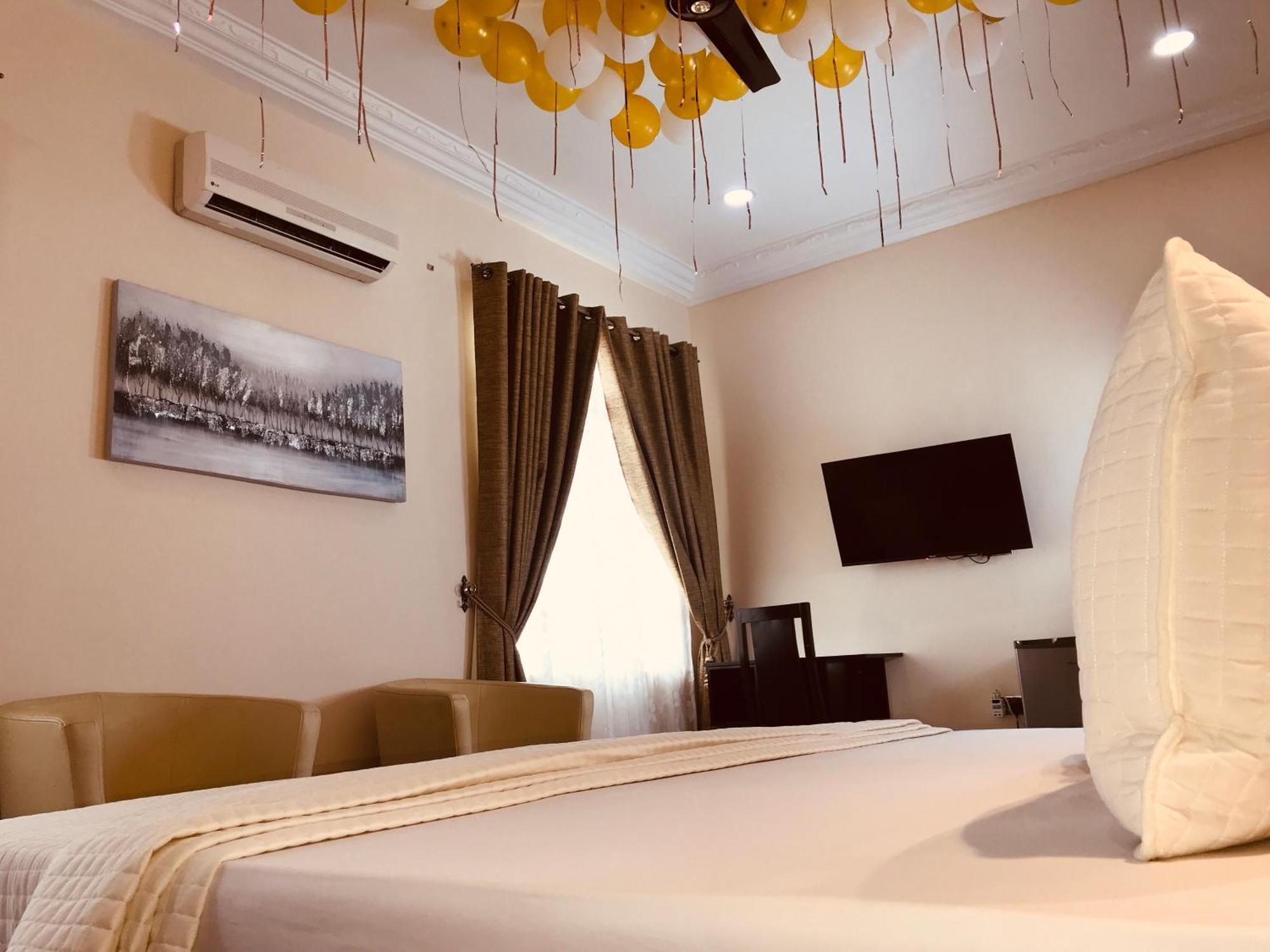 Labev Hotel Kumasi Bagian luar foto