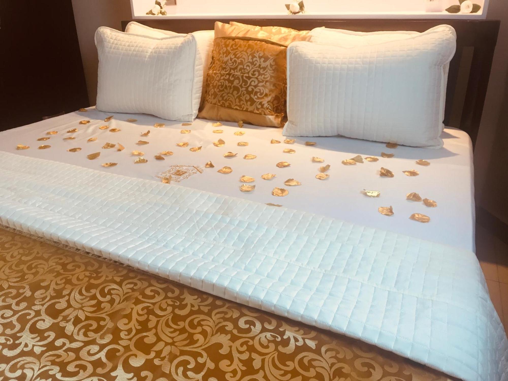 Labev Hotel Kumasi Bagian luar foto